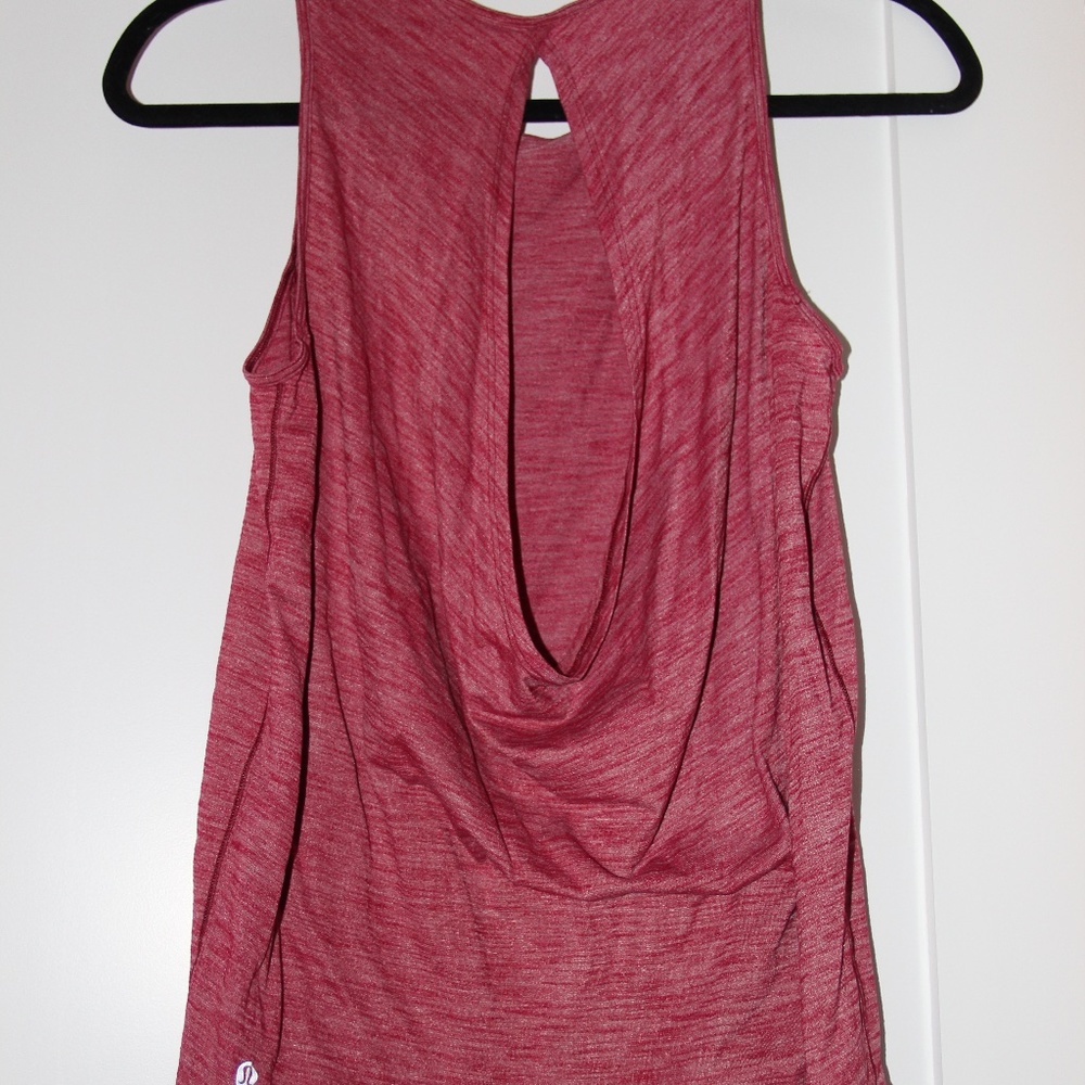 Lululemon Size 4 Red tank top with open back
